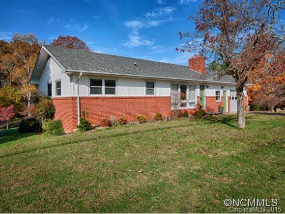 189 Dogwood Road Candler NC 28715