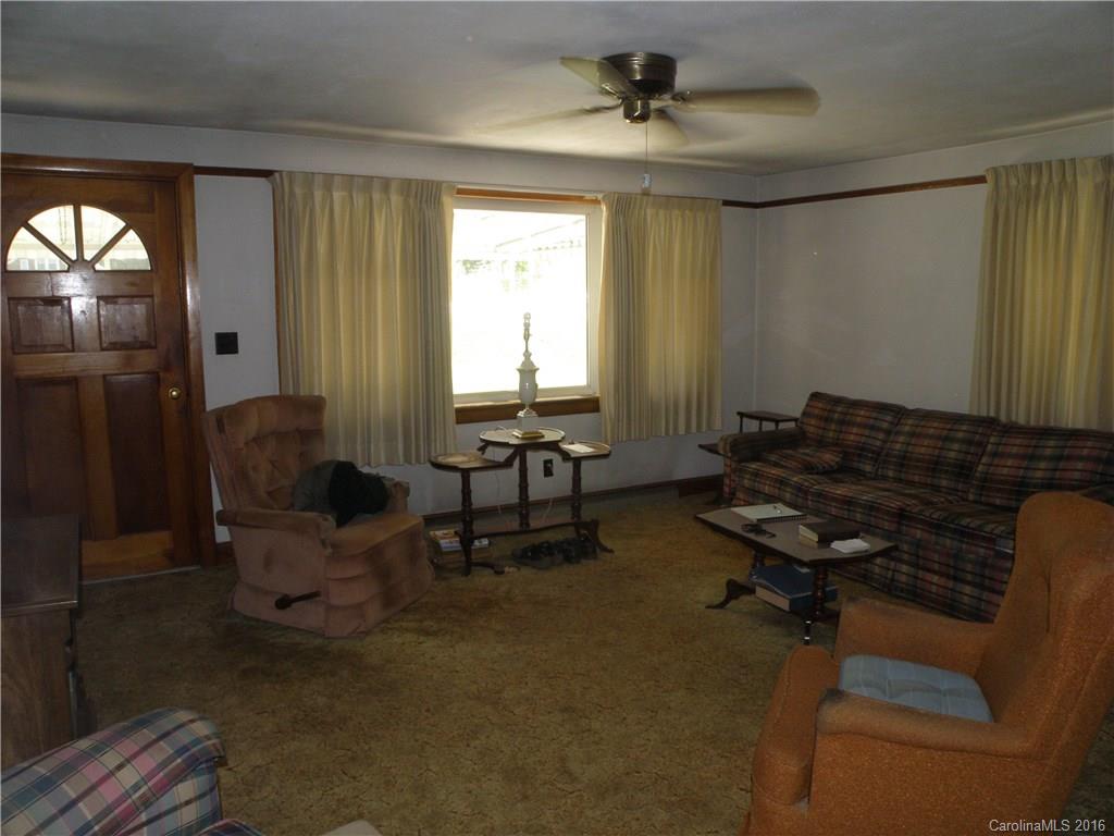 8 Youngs Cove Road Candler NC 28715