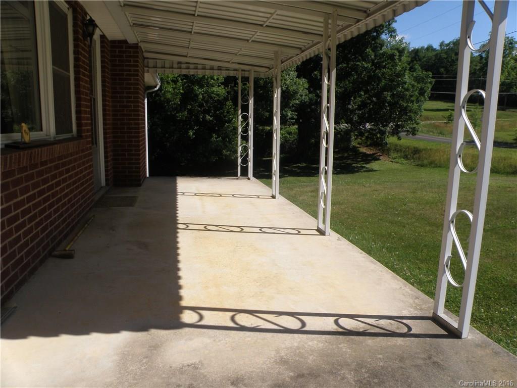 8 Youngs Cove Road Candler NC 28715