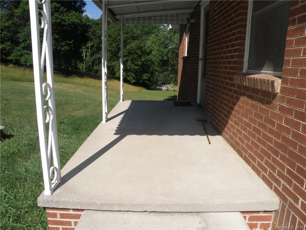 8 Youngs Cove Road Candler NC 28715