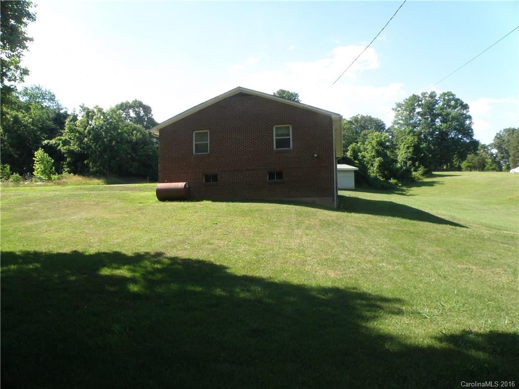 8 Youngs Cove Road Candler NC 28715