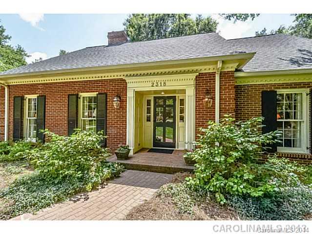 2318 Lathrop Lane Charlotte NC 28211