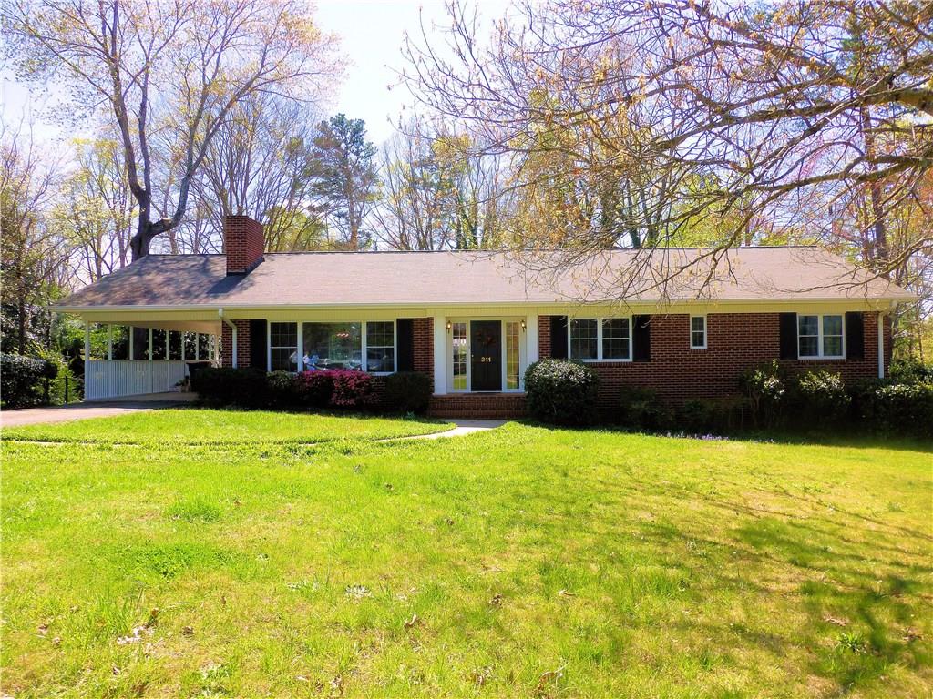 311 25th Avenue NW Hickory NC 28601