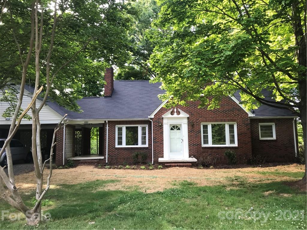 661 10th Avenue Drive SE Hickory NC 28602