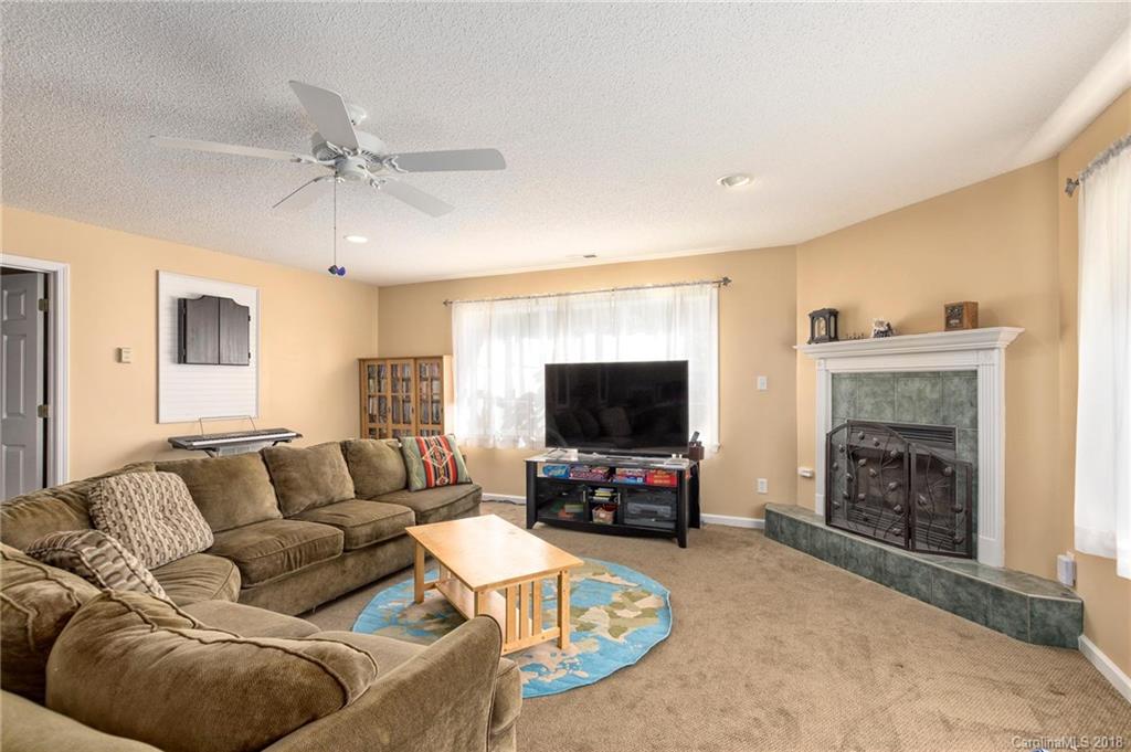 604 Hidden Springs Drive Asheville NC 28804
