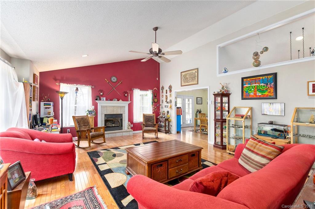 604 Hidden Springs Drive Asheville NC 28804