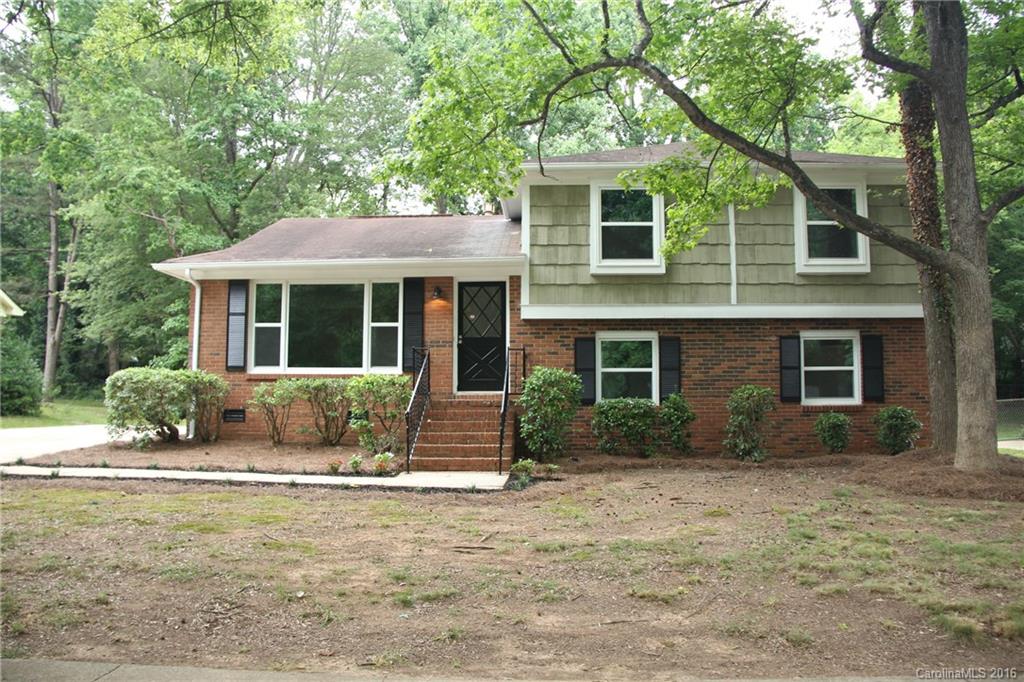 4807 Farm Pond Lane Charlotte NC 28212