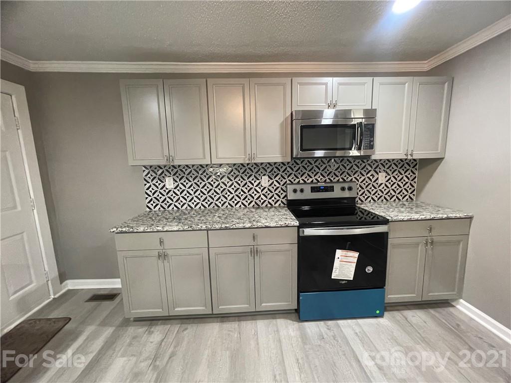 2218 W 6th Avenue Gastonia NC 28052