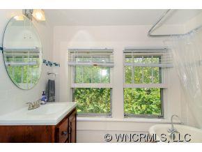 309 Richmond Avenue Swannanoa NC 28778