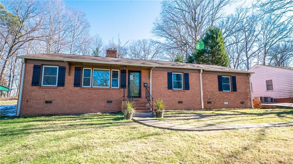 308 N Hawthorne Street Mount Holly NC 28120