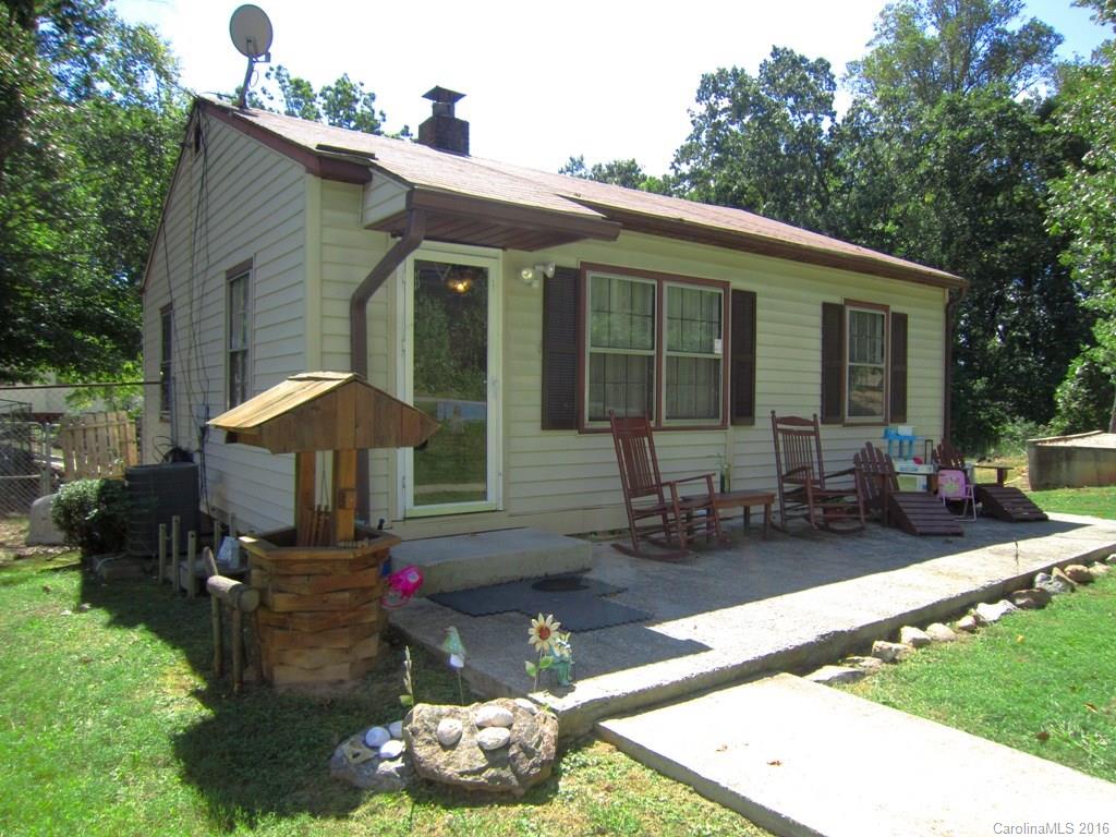 207 Starnes Cove Road Candler NC 28715