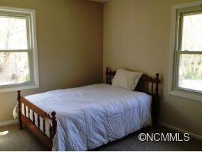 25 Huntington Drive Swannanoa NC 28778