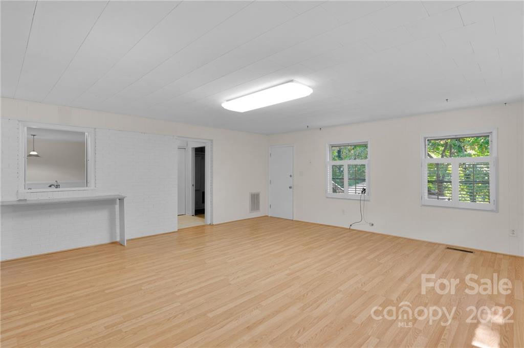 8110 Ottawa Lane Charlotte NC 28227