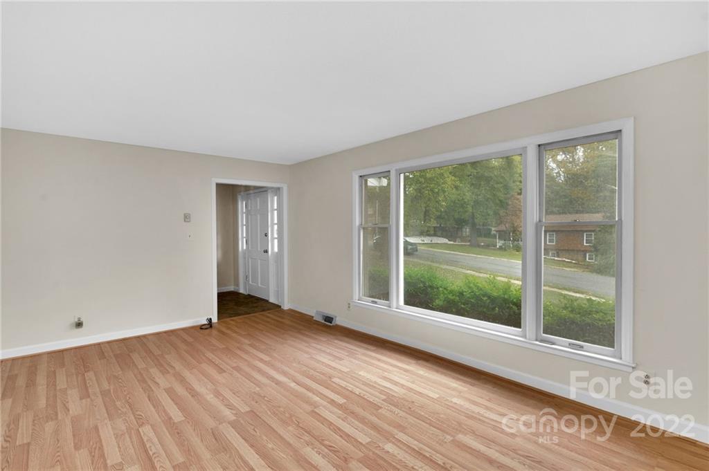 8110 Ottawa Lane Charlotte NC 28227