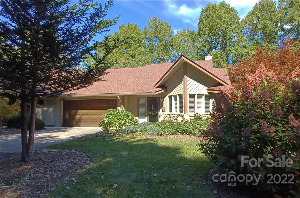 902 Timber Lane Asheville NC 28804