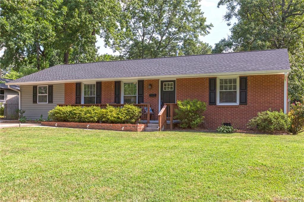 3932 Foxford Place Charlotte NC 28215
