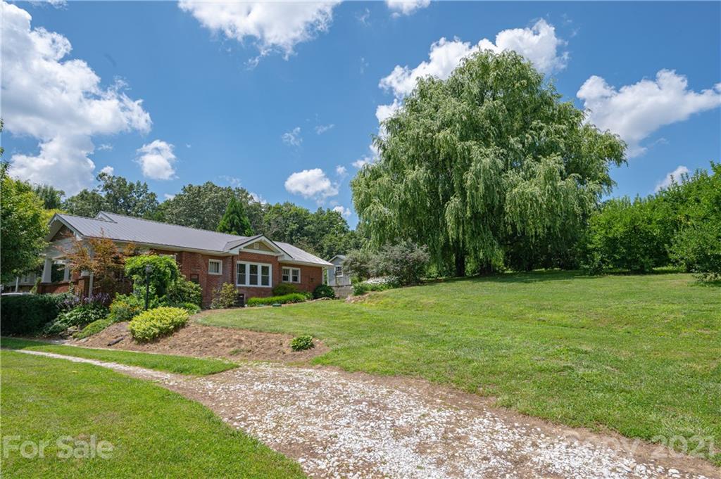 950 Staton Road Flat Rock NC 28731