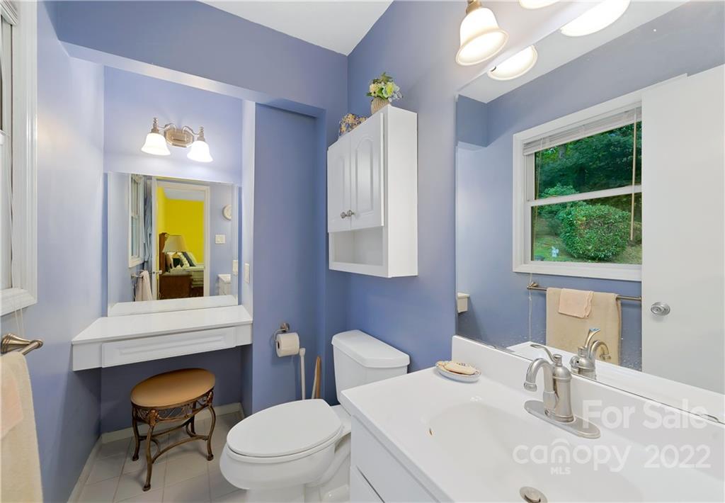 8 Auburndale Drive Asheville NC 28806