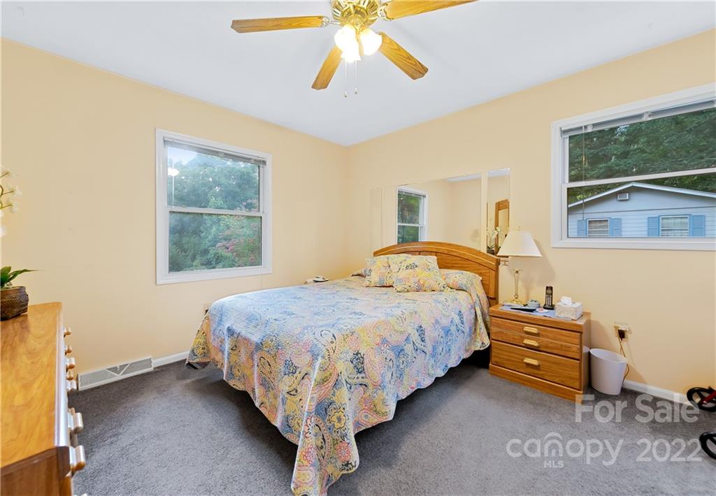 8 Auburndale Drive Asheville NC 28806