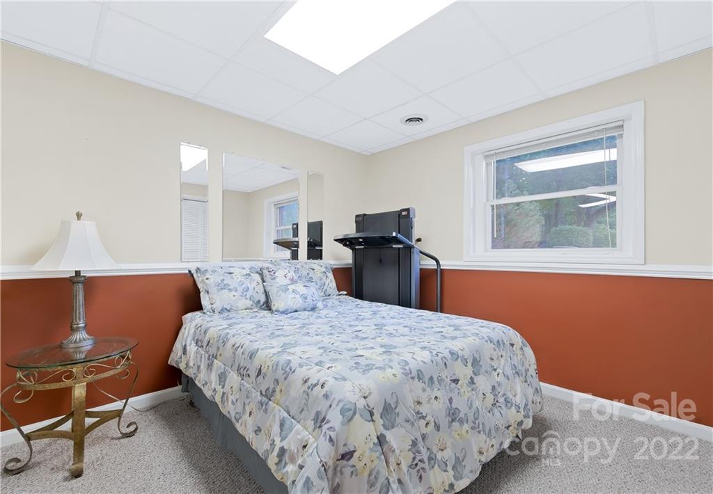 8 Auburndale Drive Asheville NC 28806