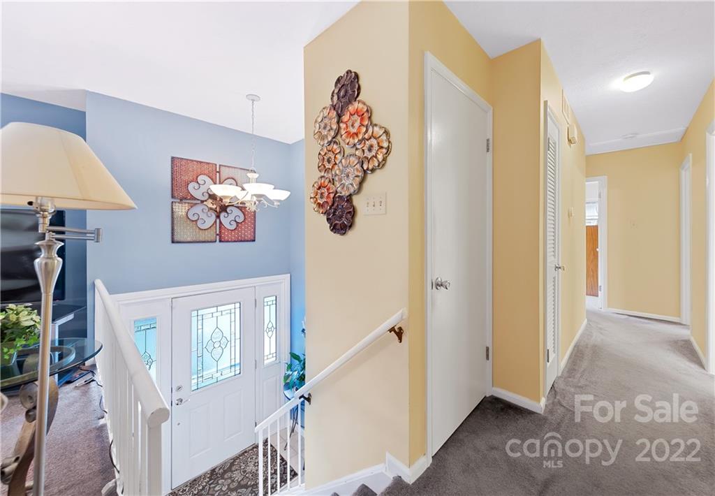 8 Auburndale Drive Asheville NC 28806