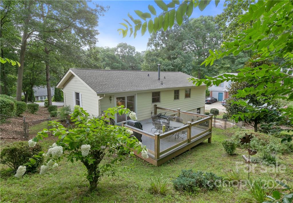 8 Auburndale Drive Asheville NC 28806