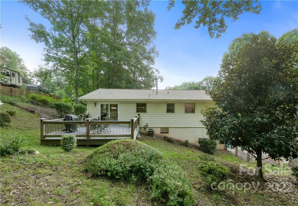 8 Auburndale Drive Asheville NC 28806