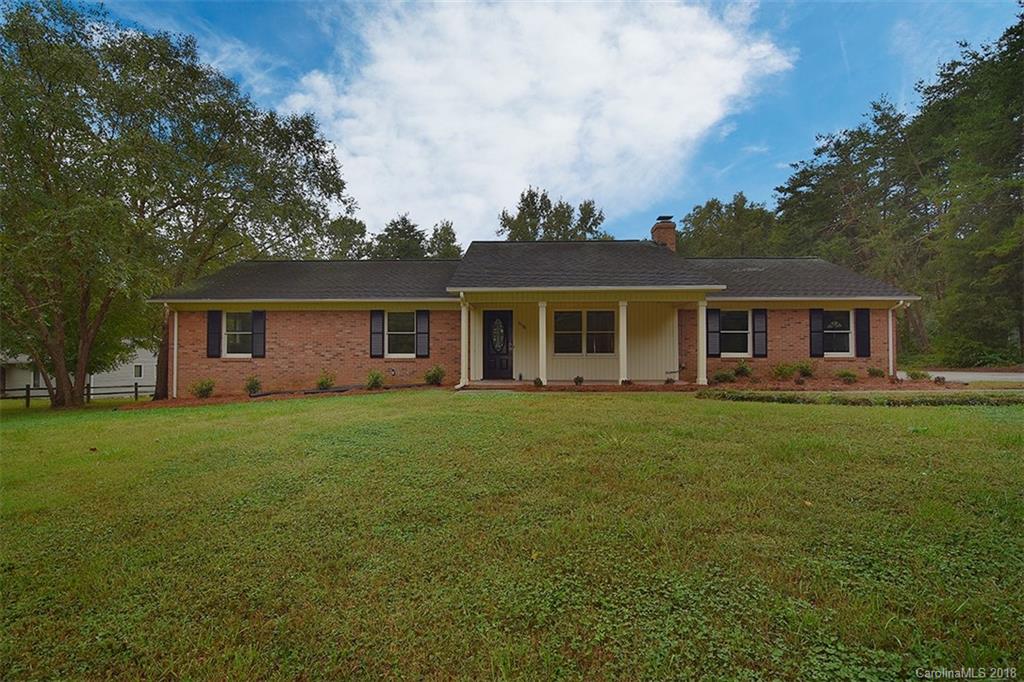 2590 Lake Shore Road S Denver NC 28037
