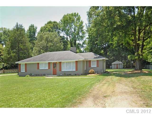 6404 Lake Drive Charlotte NC 28215