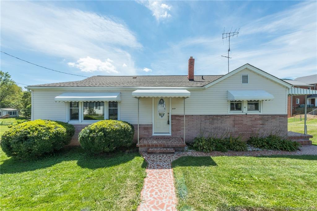 449 Sunset Circle Canton NC 28716