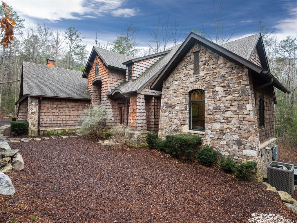 65 Drovers Lane Fairview NC 28730