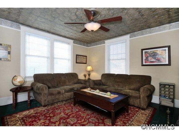 25 Highland Street Asheville NC 28801