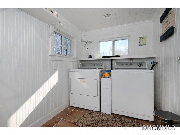 25 Highland Street Asheville NC 28801