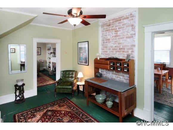 25 Highland Street Asheville NC 28801