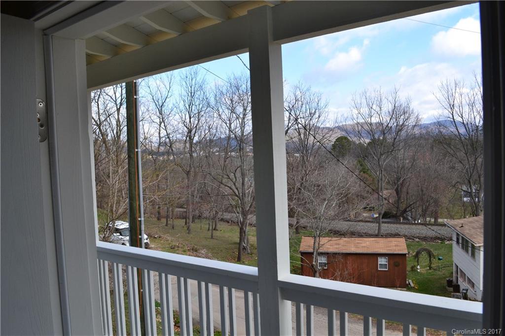 32 Blalock Avenue Asheville NC 28803