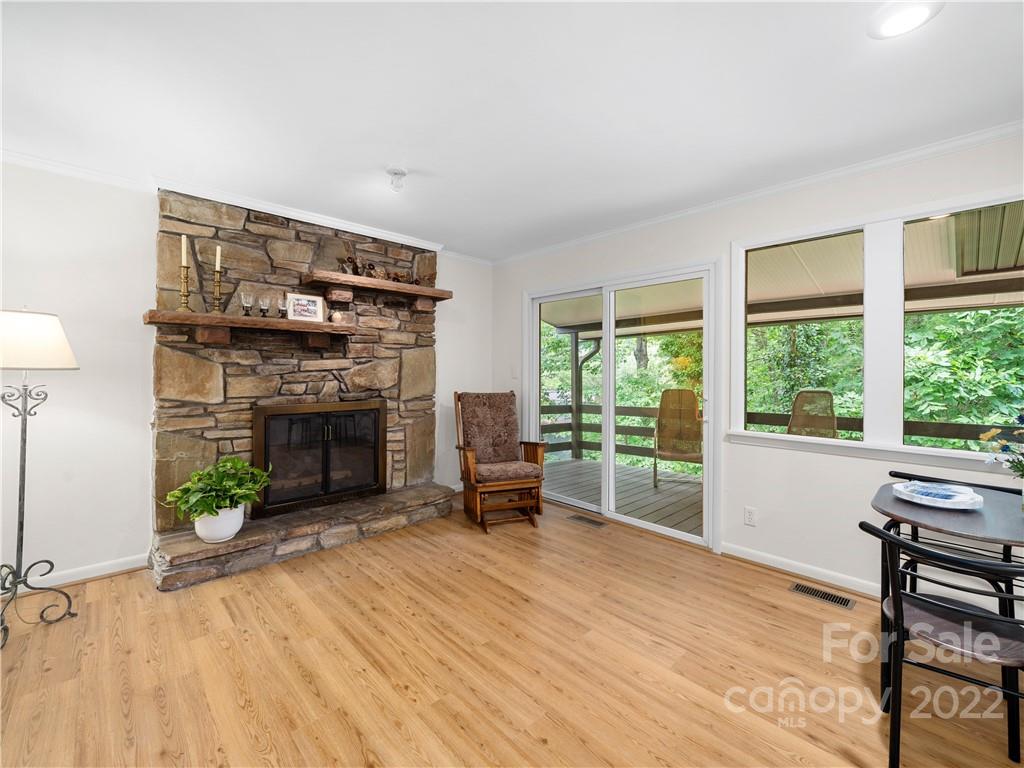 36 Briarwood Road Asheville NC 28804