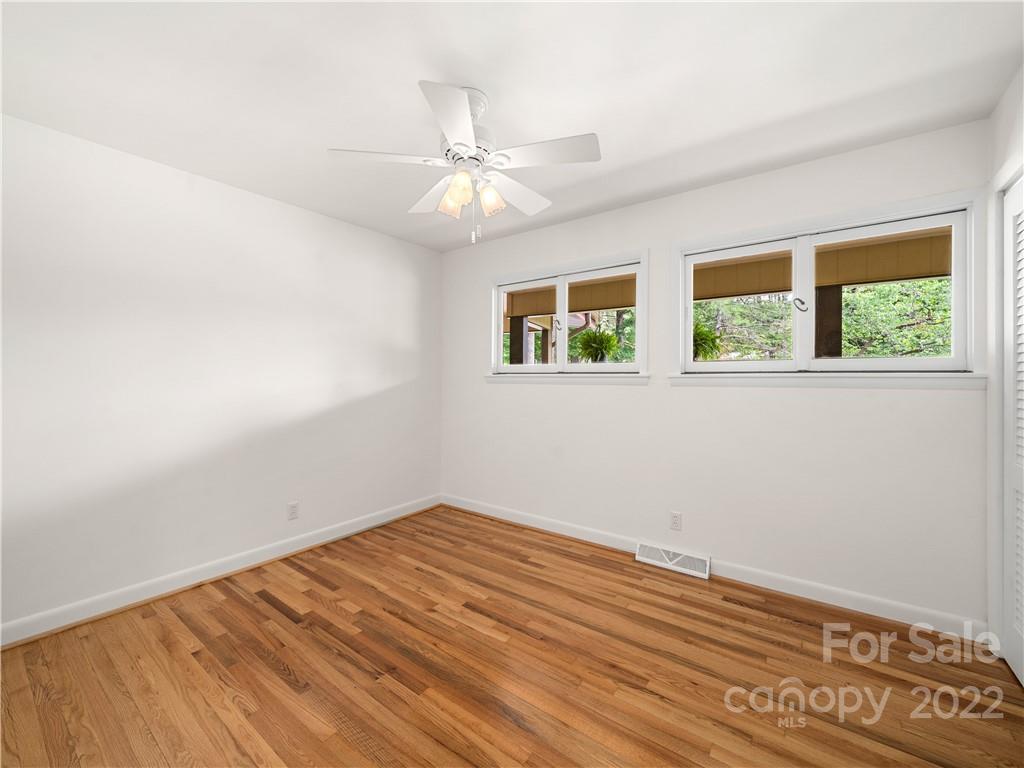 36 Briarwood Road Asheville NC 28804