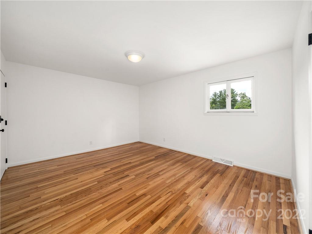 36 Briarwood Road Asheville NC 28804