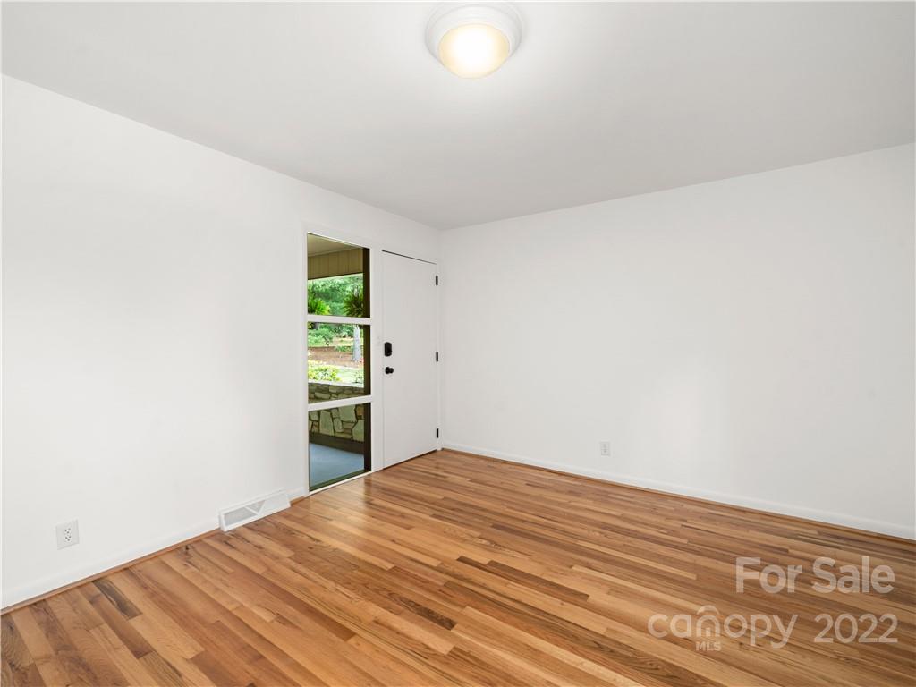 36 Briarwood Road Asheville NC 28804