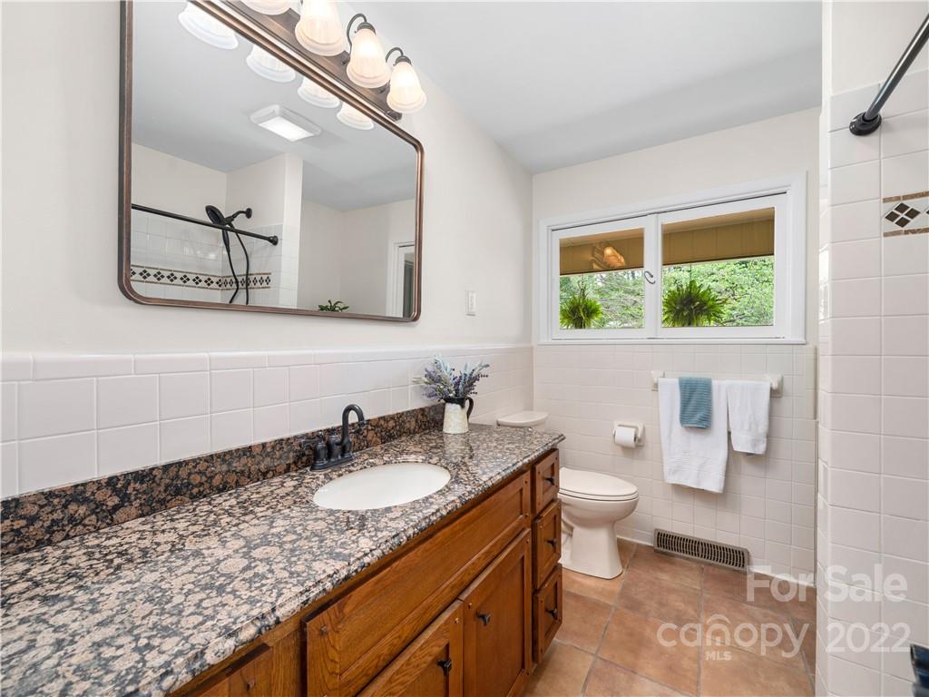36 Briarwood Road Asheville NC 28804