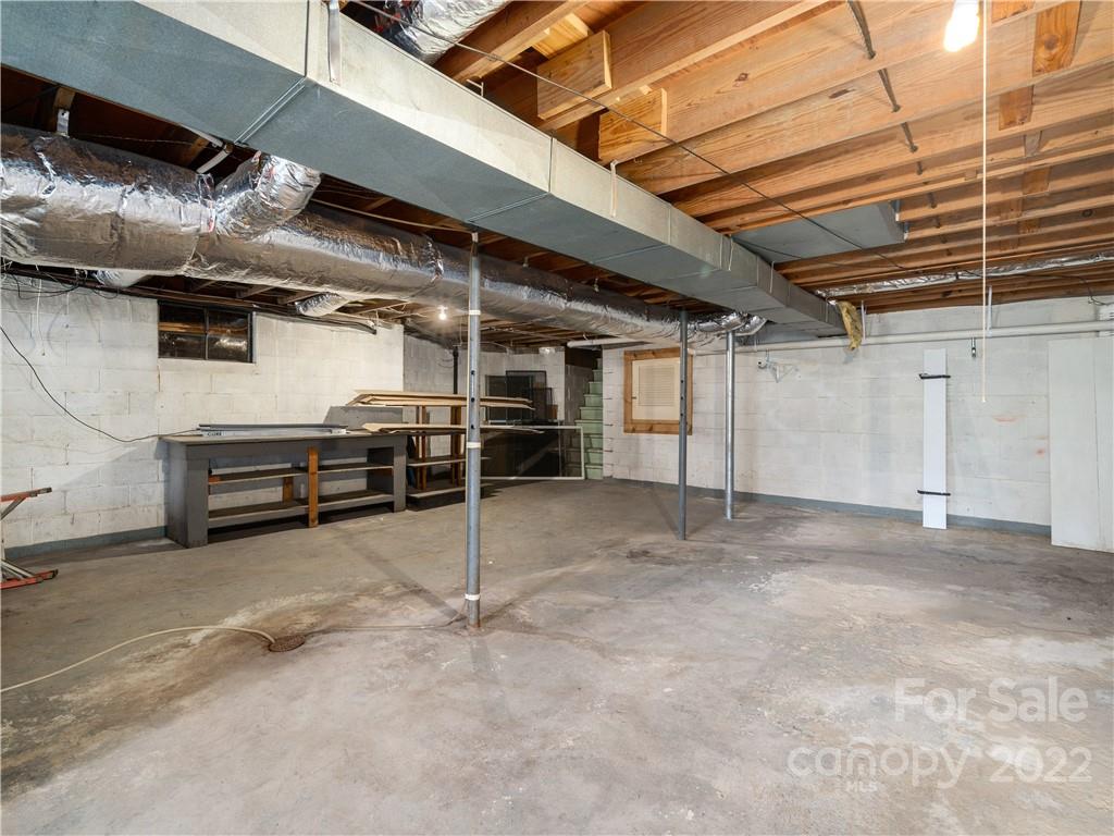 36 Briarwood Road Asheville NC 28804