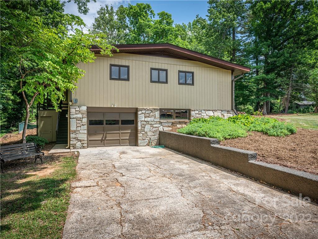 36 Briarwood Road Asheville NC 28804