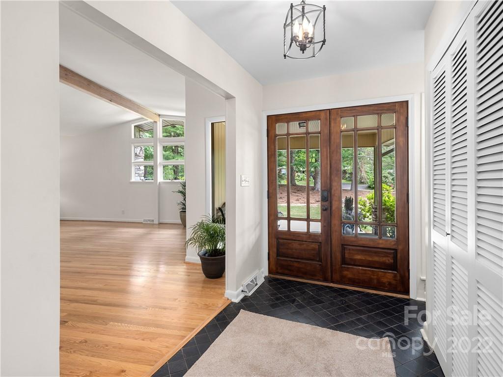36 Briarwood Road Asheville NC 28804