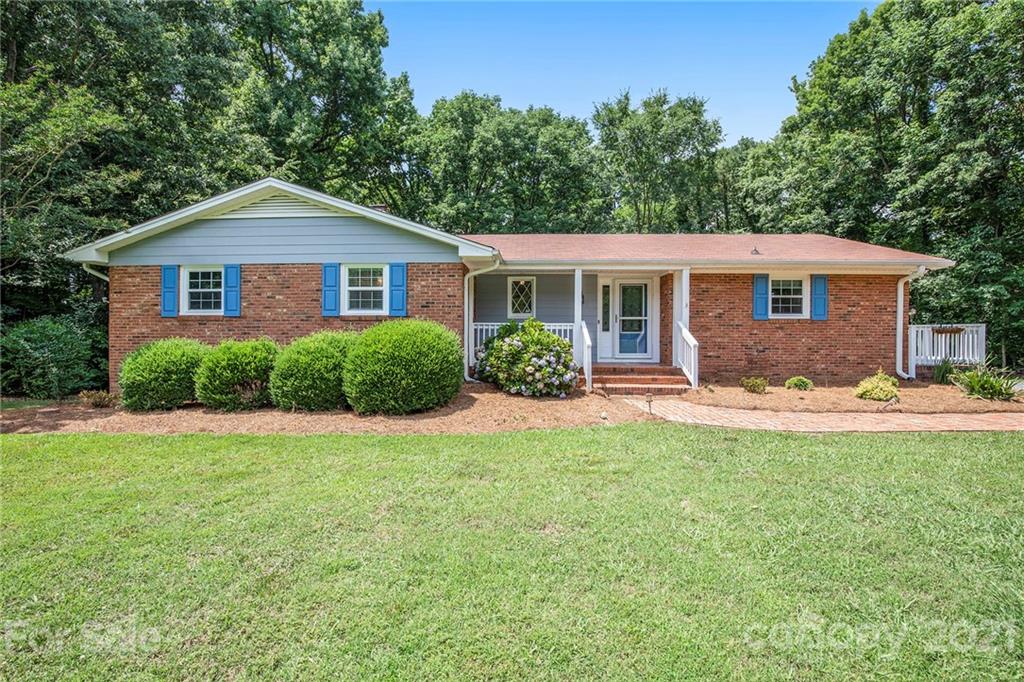 9801 Pinewood Lane Charlotte NC 28269
