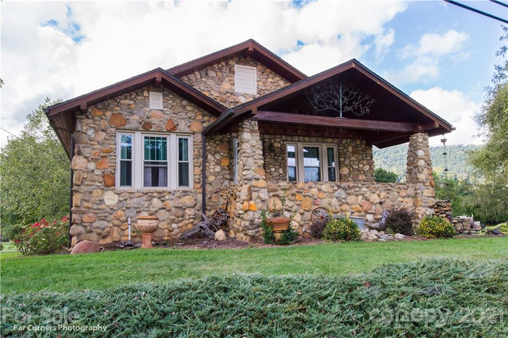 4320 Pisgah Drive Canton NC 28716