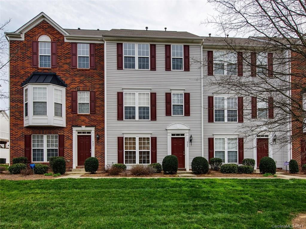 929 Tiger Lane Charlotte NC 28262