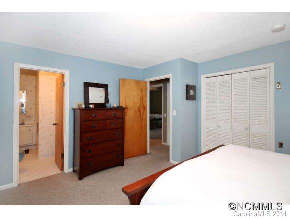 44 Audubon Drive Asheville NC 28804