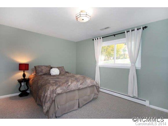 44 Audubon Drive Asheville NC 28804