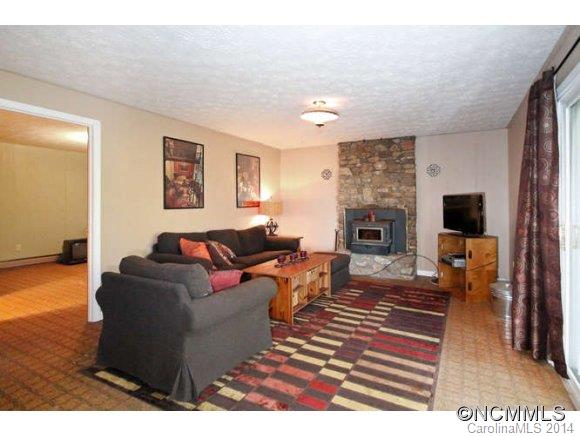 44 Audubon Drive Asheville NC 28804