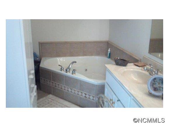 23a Bear Cliff Village Drive Nebo NC 28761